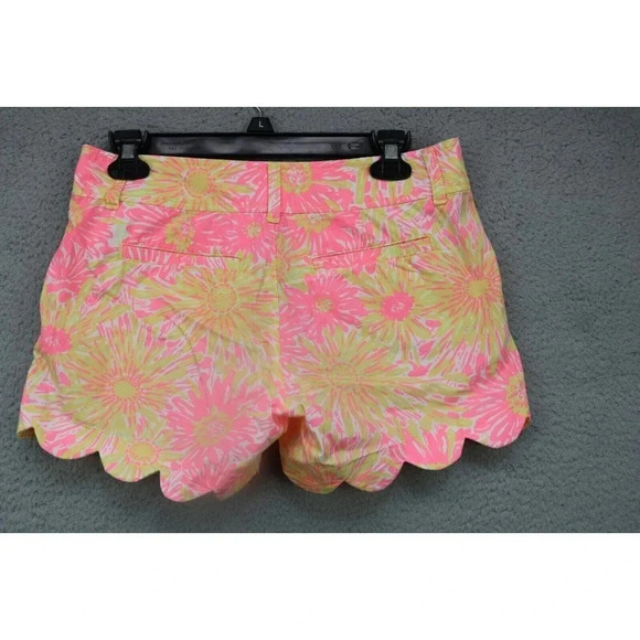 Lilly Pulitzer Womem's Buttercup Shorts-Sz. 0-Scalloped Hem-Pockets - Picture 8 of 9